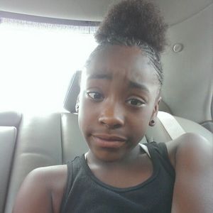 Meet your Posher, Ajah